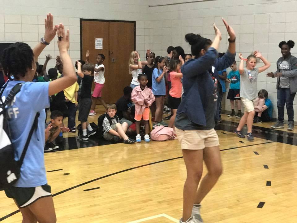 18922216_1541300432566866_6749917790875419785_n